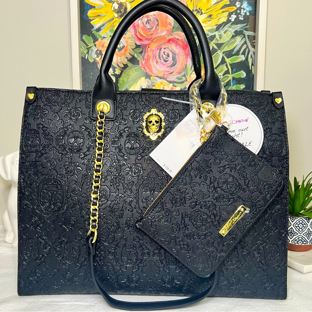 NWT Betsey Johnson XOKIARA Black Skull Tote with Removable Pouch